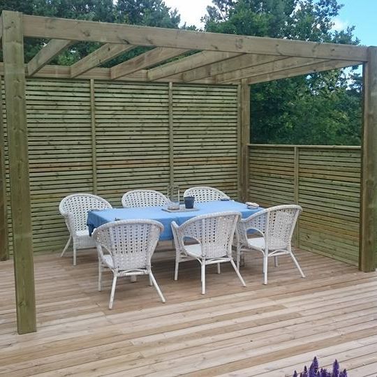 Nybyggd pergola